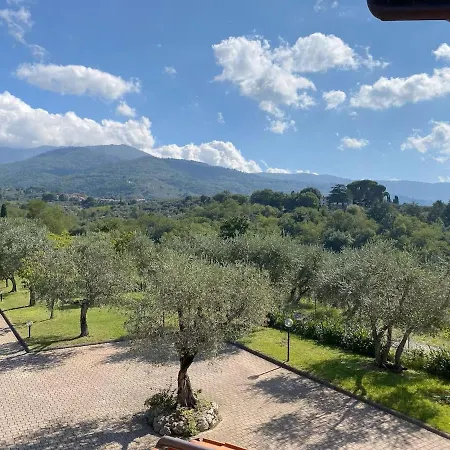 Casale Degli Ulivi *