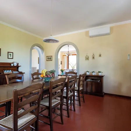 Casale Degli Ulivi * רג'לו